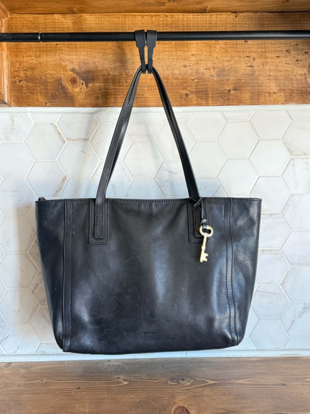 Fossil XL leather tote